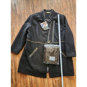 Iman platinum collection wool blend coat. Unzips to crop women's size 3x .